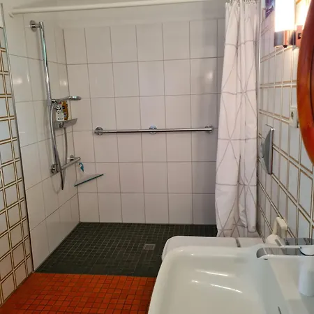 Gemuetliche 3-raum-eg-wohnung Im Gruenen * בראונשווייג